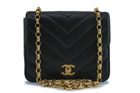 chanel handbag gold chain